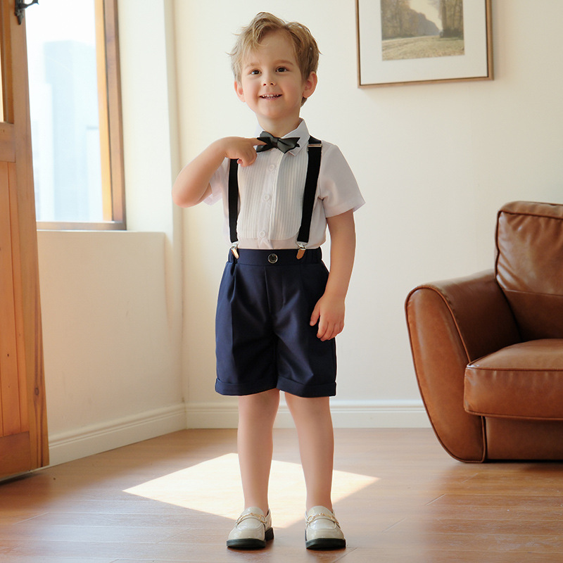 https://fulmo-img-server.com/everyday-kids-outfits/62035b69-2808-4005-bfd5-e111cd24dcba.jpg