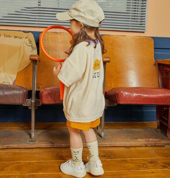 https://fulmo-img-server.com/everyday-kids-outfits/66b27e66-6a36-44ac-b4e4-223bb24ae9c5.jpg