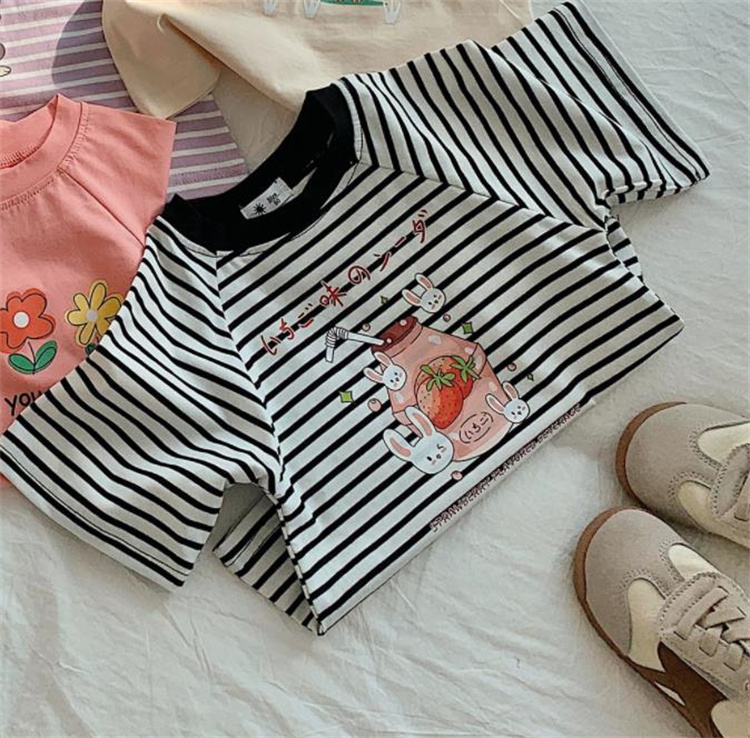 https://fulmo-img-server.com/everyday-kids-outfits/696bced6-2569-44b4-8a52-13b12e5eeeb6.jpg