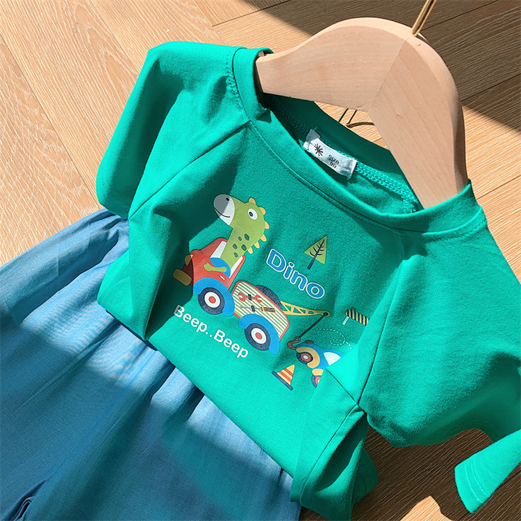 https://fulmo-img-server.com/everyday-kids-outfits/69fa6e4d-4289-42a6-b463-5c240f545756.jpg