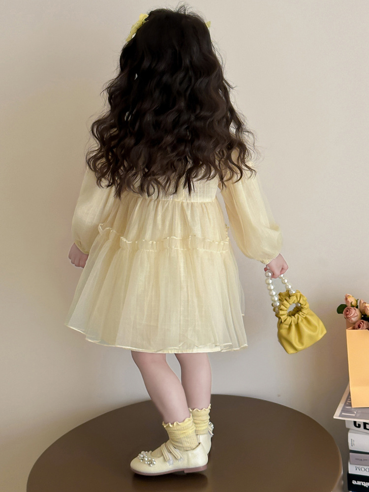 キッズファッション ひまわり刺繍つき丸襟チュール重ねワンピース