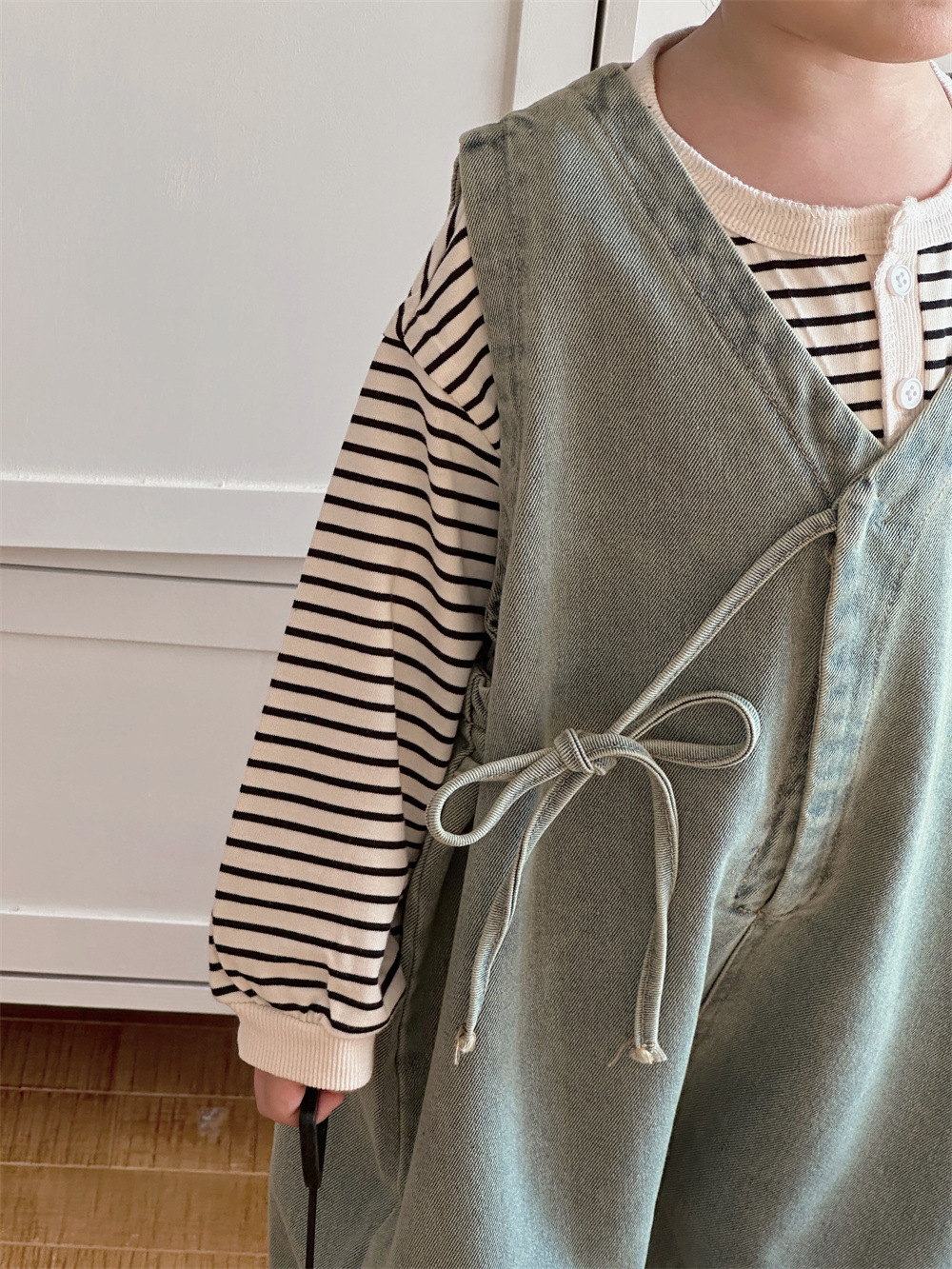 キッズファッション ふんわりサロペット風ワイドパンツ