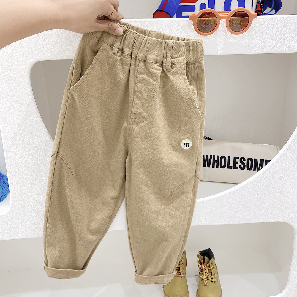 キッズファッション やわらか素材のゆったりシルエット長ズボン