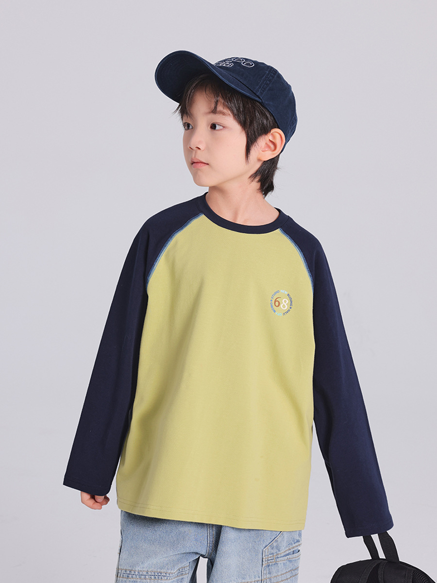 キッズファッション ナンバー刺繍入り配色切り替え長袖Tシャツ