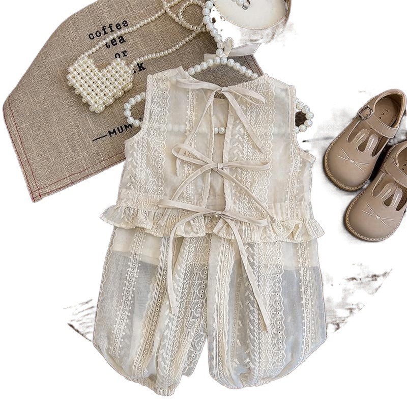 https://fulmo-img-server.com/everyday-kids-outfits/8309d0ce-5e00-4cf5-bf63-b413161e9731.jpg