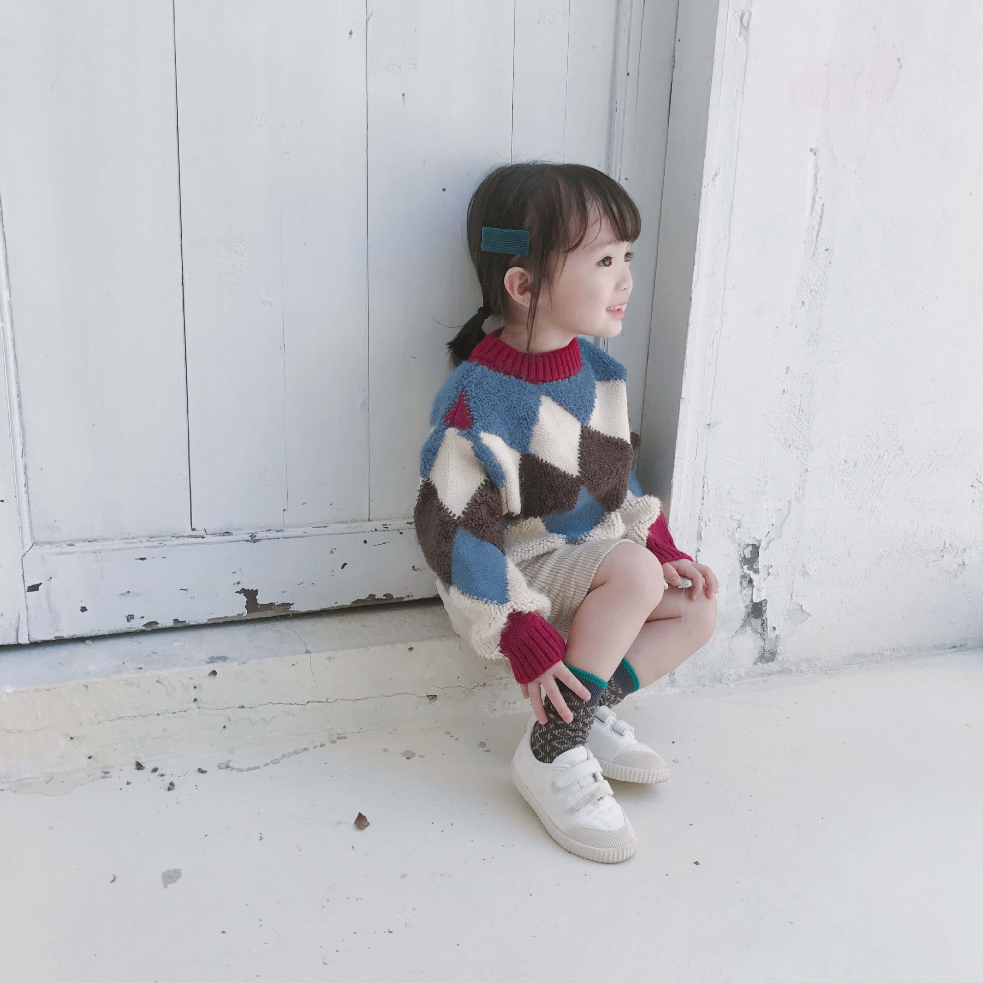 キッズファッション 幾何学模様がかわいいキッズ用長袖ニット
