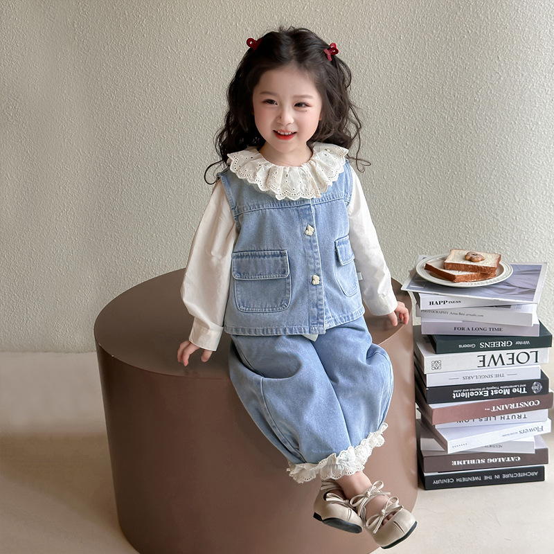 https://fulmo-img-server.com/everyday-kids-outfits/84fd4b2b-e3cc-4c68-bf61-7f1dcdb4a9b2.jpg