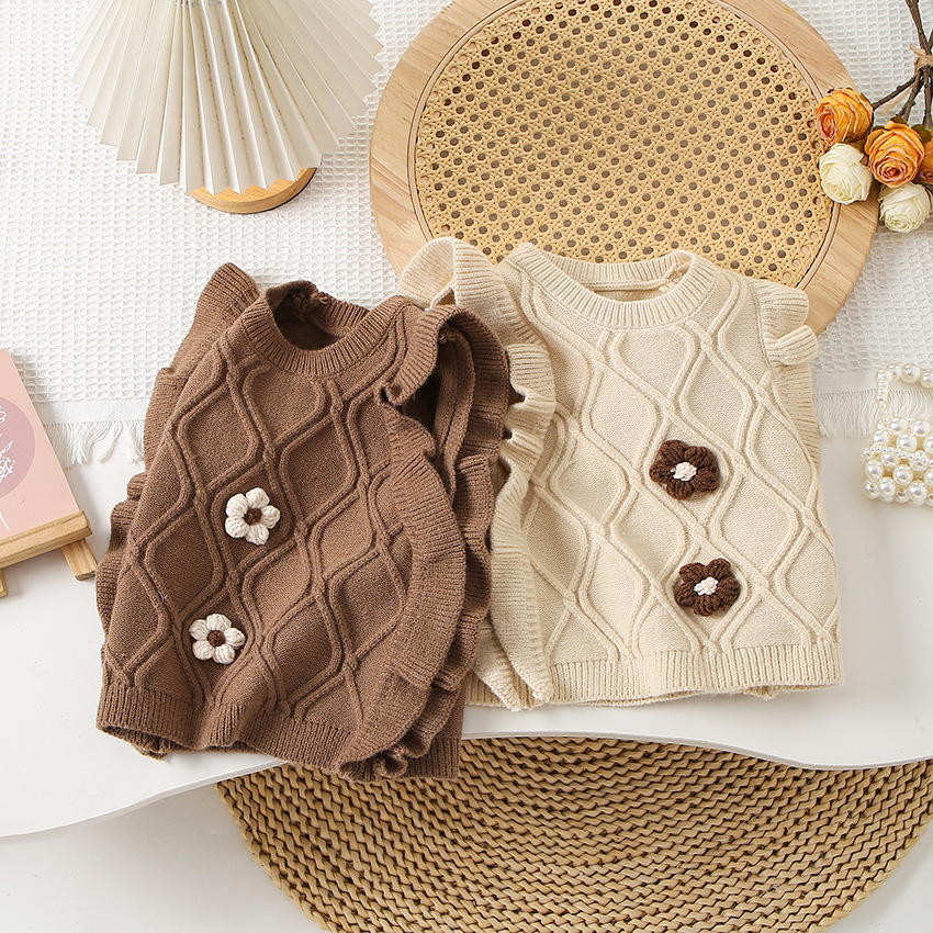 キッズファッション 立体ケーブル編みお花モチーフ付きニットセーター