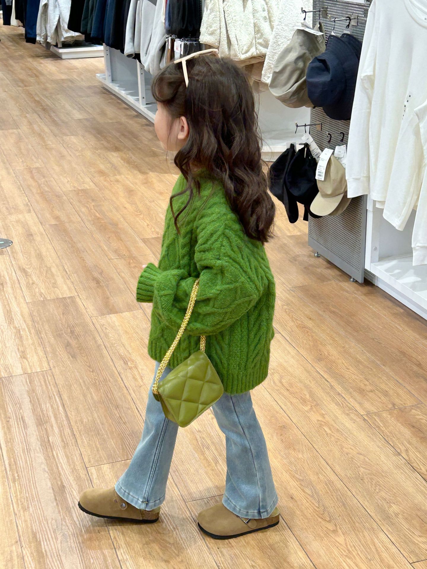 キッズファッション 女の子用ケーブル編み長袖セーター