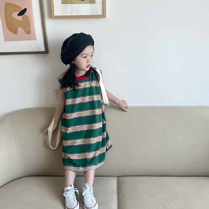 https://fulmo-img-server.com/everyday-kids-outfits/8b32ae2e-f866-4880-a067-2888cc379f1d.jpg