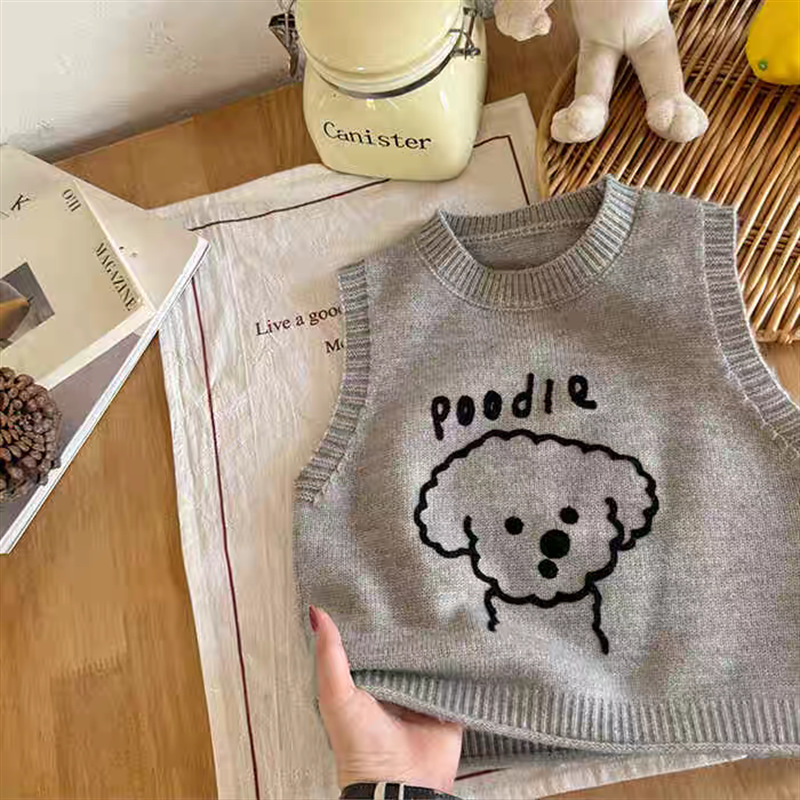 キッズファッション 愛らしいわんちゃん刺繍ベスト