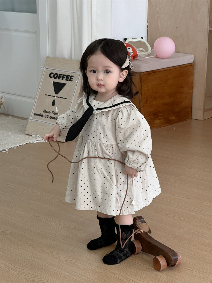 https://fulmo-img-server.com/everyday-kids-outfits/8dbb7fdb-28d7-4410-a40e-645f636f66ae.jpg