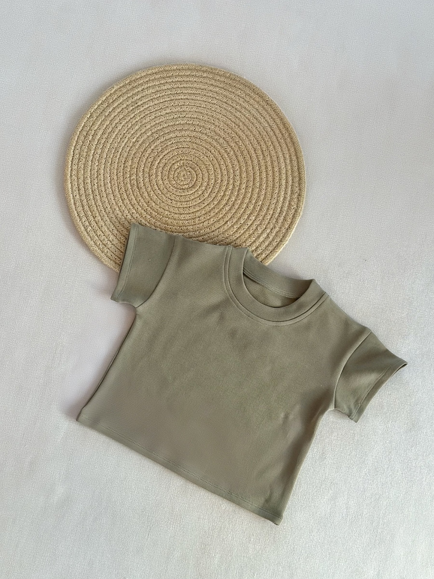 https://fulmo-img-server.com/everyday-kids-outfits/90289f31-8864-4758-a938-affbe015565a.jpg