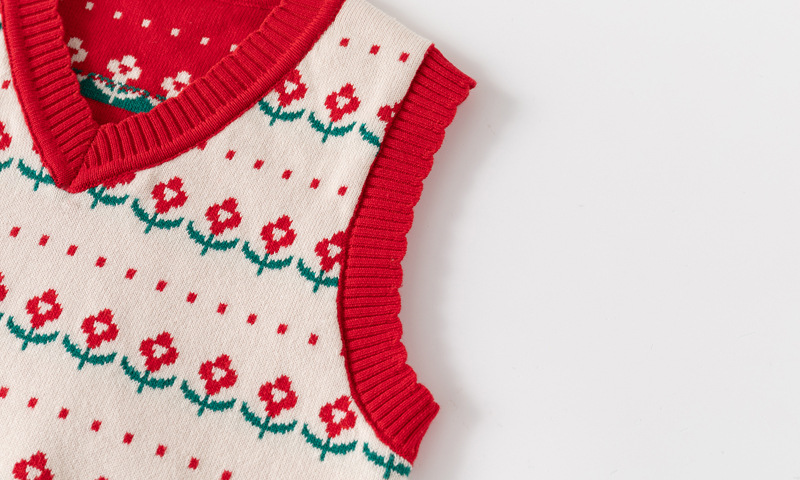 キッズファッション 花柄編み込み袖なしニットベスト