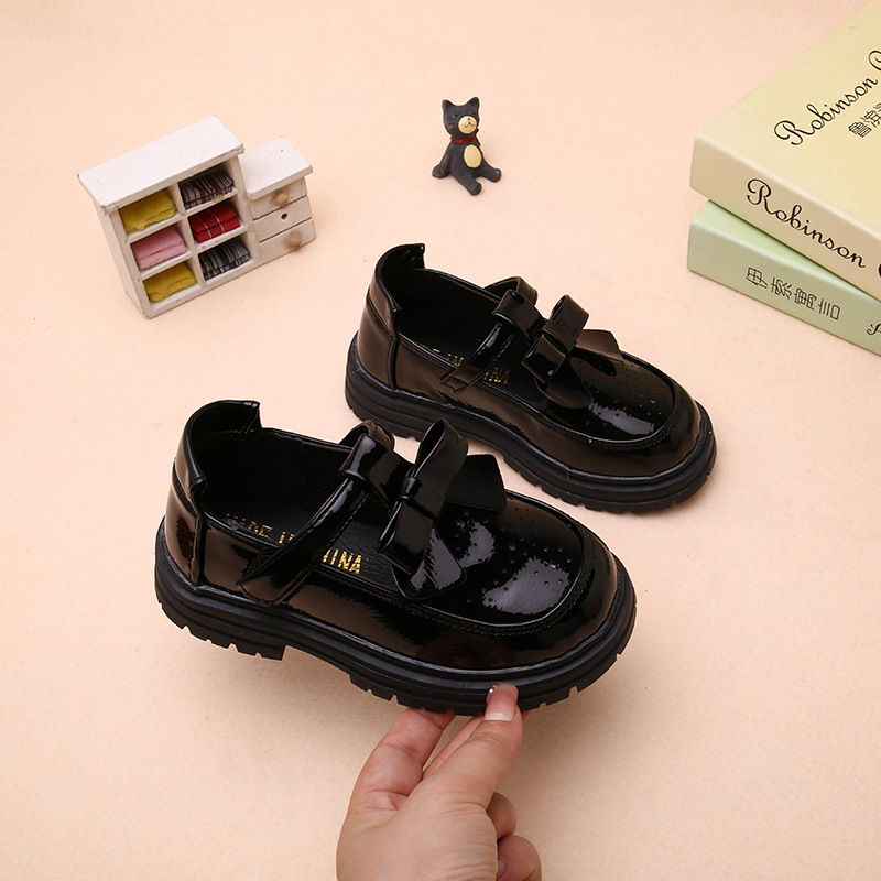https://fulmo-img-server.com/everyday-kids-outfits/98d9c680-36d8-46ed-9cfc-3f86f95dffc5.jpg