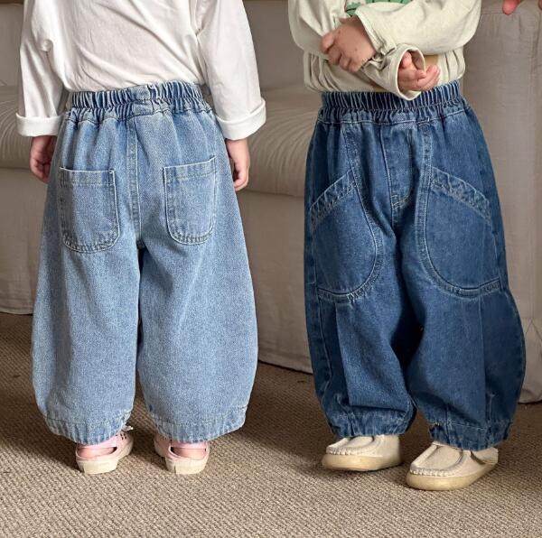 https://fulmo-img-server.com/everyday-kids-outfits/9fd74db8-282e-45ba-b163-9ab3e68b3a23.jpg