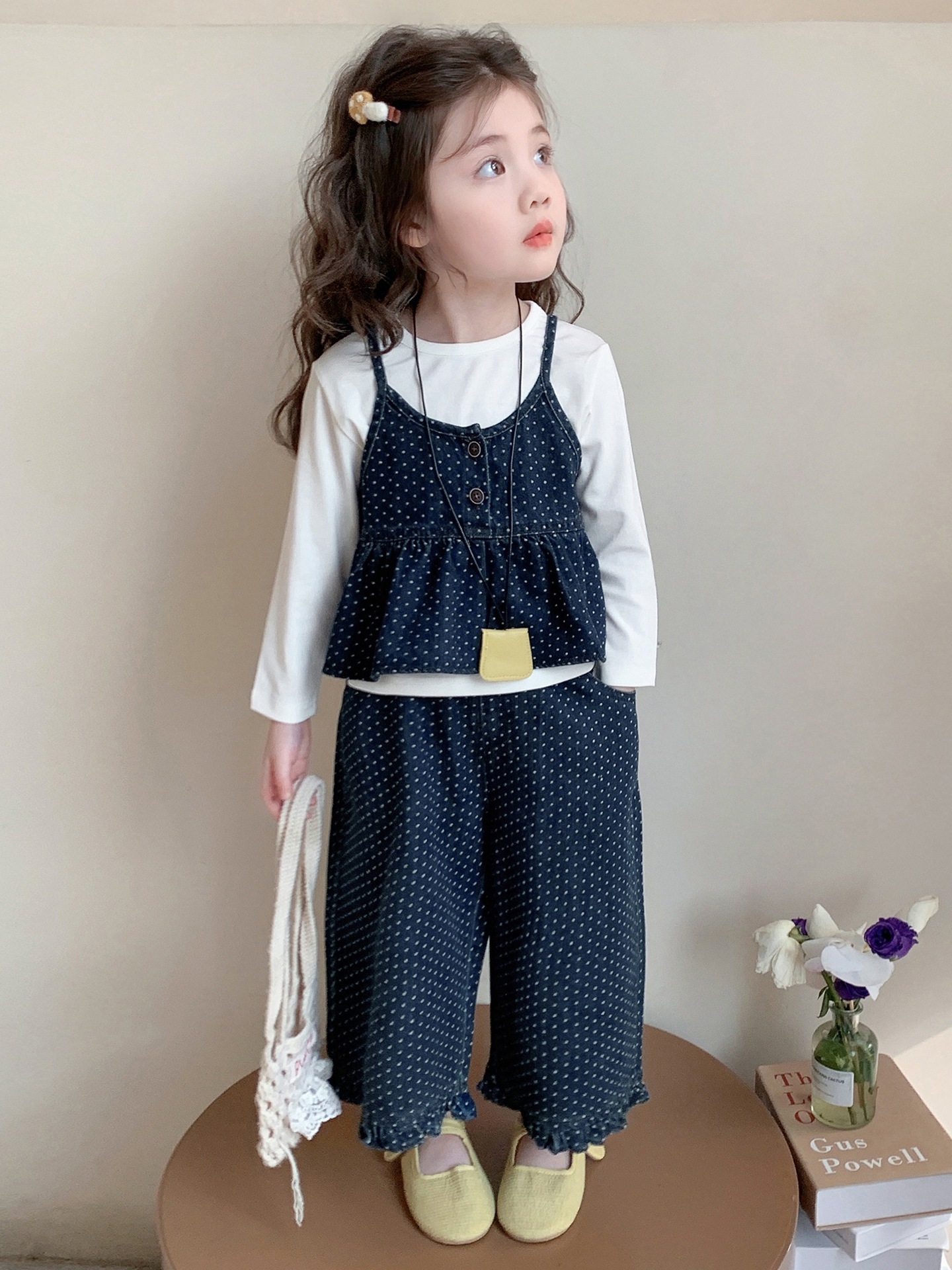https://fulmo-img-server.com/everyday-kids-outfits/ad4f1afc-cc42-4301-b4b4-8d89aa5df1e2.jpg