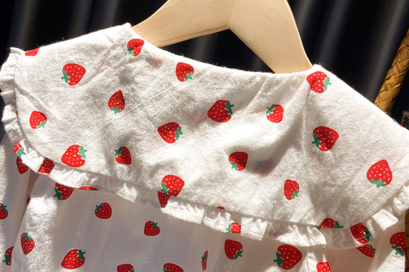 キッズファッション いちご柄フリル襟長袖シャツ