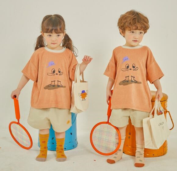 https://fulmo-img-server.com/everyday-kids-outfits/ae0df759-436a-4f44-8a35-ec6185e279f6.jpg