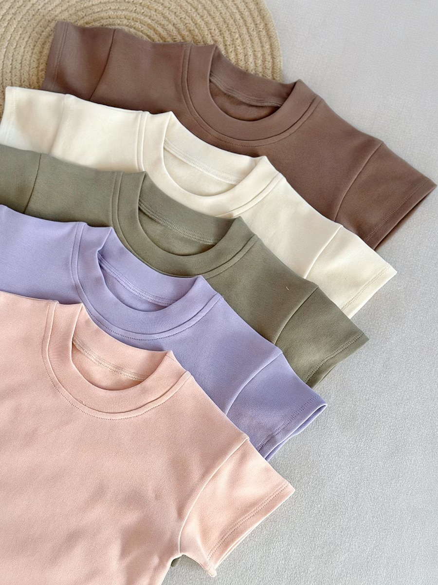 https://fulmo-img-server.com/everyday-kids-outfits/b05a2db5-4f8f-4d43-b160-fd0c7346262e.jpg