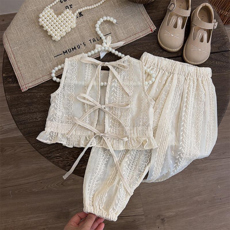 https://fulmo-img-server.com/everyday-kids-outfits/b3904a00-9f9b-4e63-90c9-1b4d927deeb7.jpg