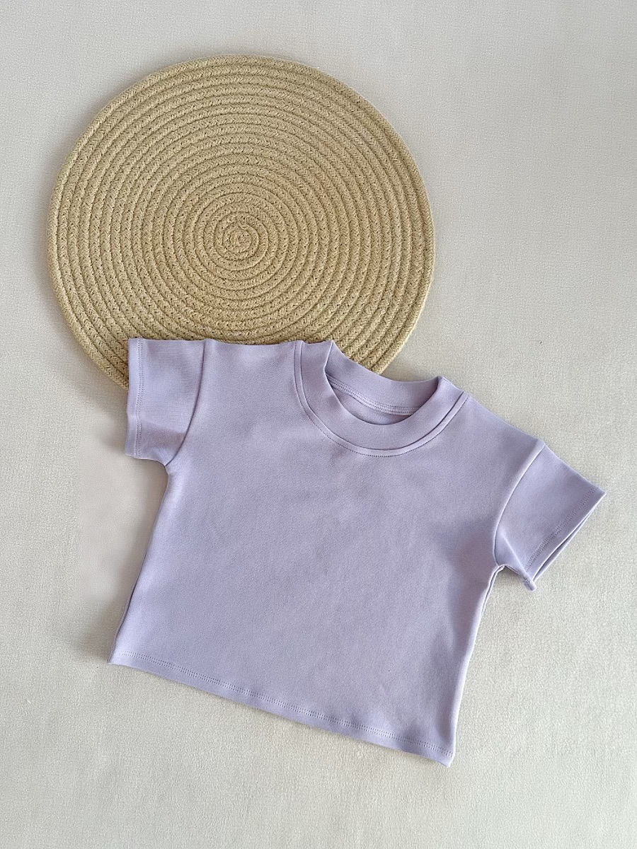 https://fulmo-img-server.com/everyday-kids-outfits/b4122f65-f8d8-4b6c-8ab6-9e181c6a799d.jpg