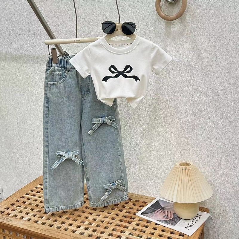 https://fulmo-img-server.com/everyday-kids-outfits/b50b7f0c-3bd5-487a-8b20-ff58ef6cf746.jpg