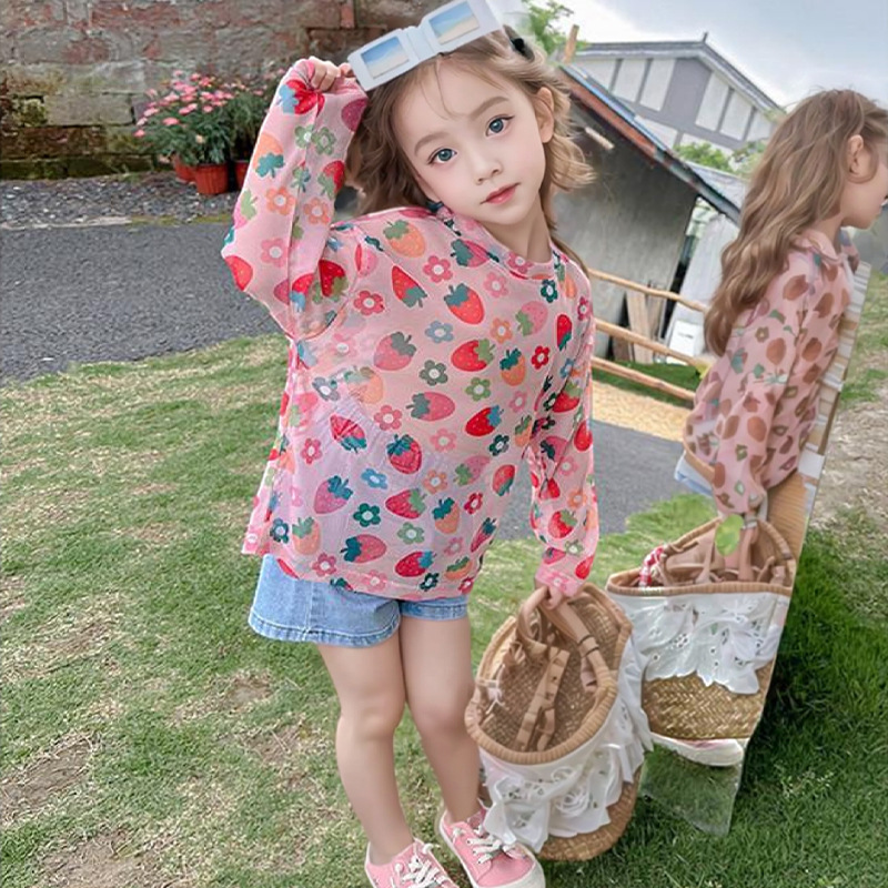 https://fulmo-img-server.com/everyday-kids-outfits/b8e8fa73-80bf-49b9-aea2-20c64fb72469.jpg