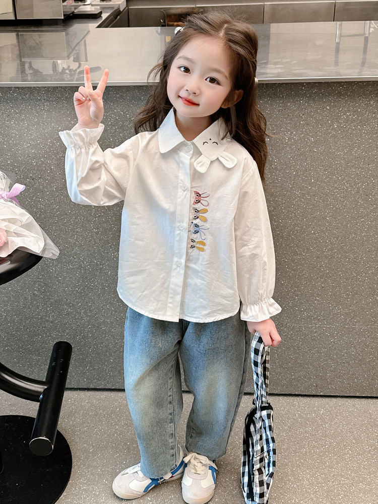 キッズファッション シャツ　うさぎ刺繍リボンタイ付き長袖シャツ