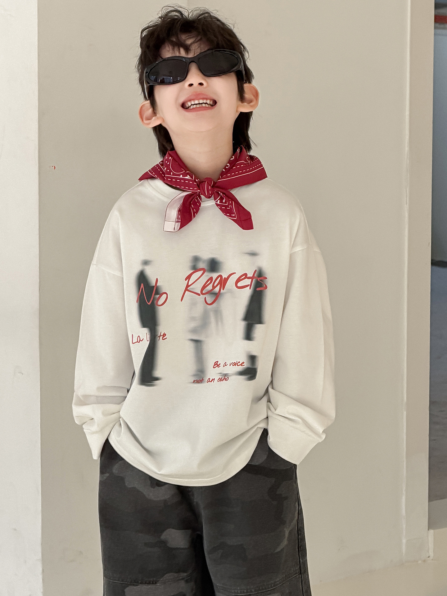 https://fulmo-img-server.com/everyday-kids-outfits/bd6b6057-ba89-4ab1-ae1e-d492cb95ad94.jpg