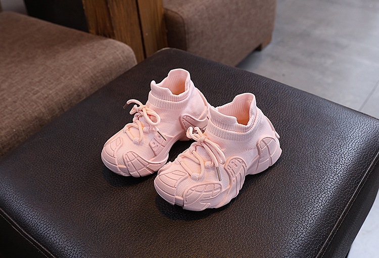 キッズファッション 立体デザインハイカットスニーカー