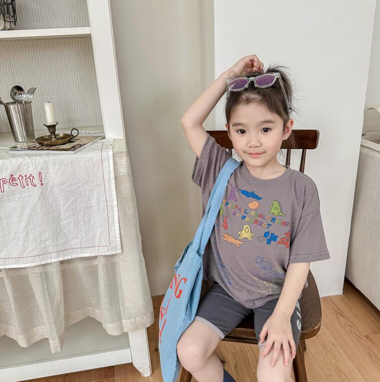 https://fulmo-img-server.com/everyday-kids-outfits/c84d0636-6909-4b3c-bf26-aa6929b462af.jpg