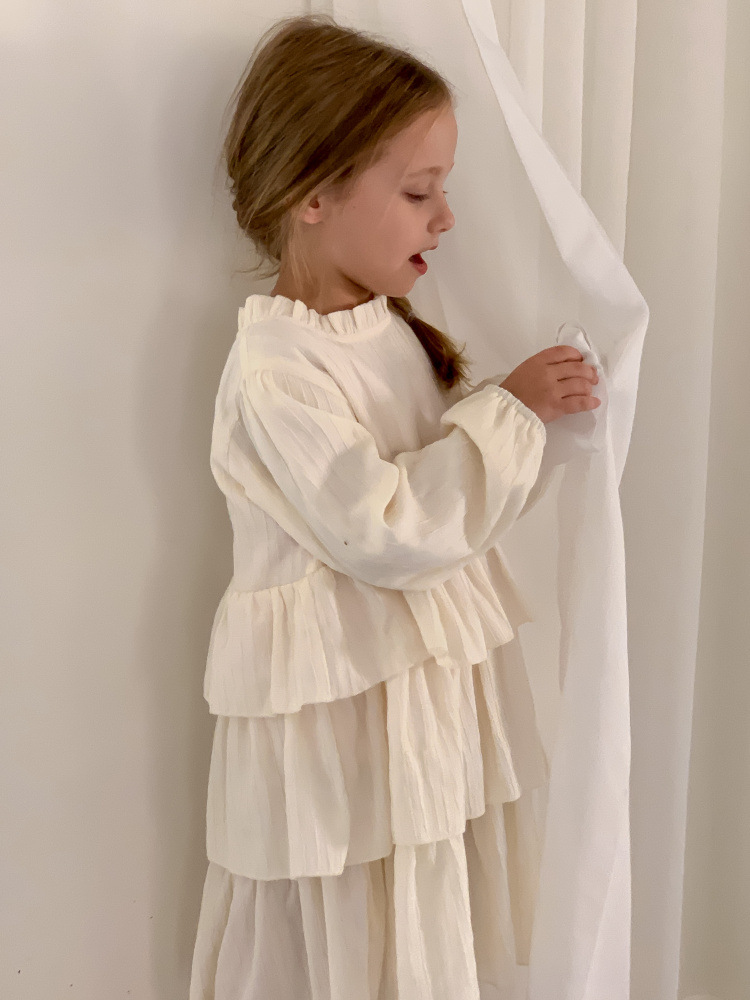 キッズファッション ふわふわ多層フリル長袖ワンピース