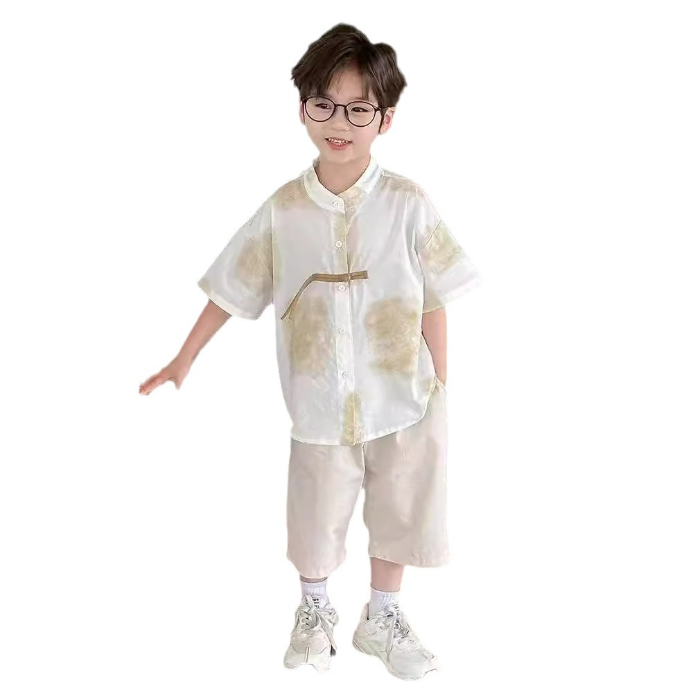 https://fulmo-img-server.com/everyday-kids-outfits/ca50ab7f-065a-4246-929a-102501c3b37f.jpg
