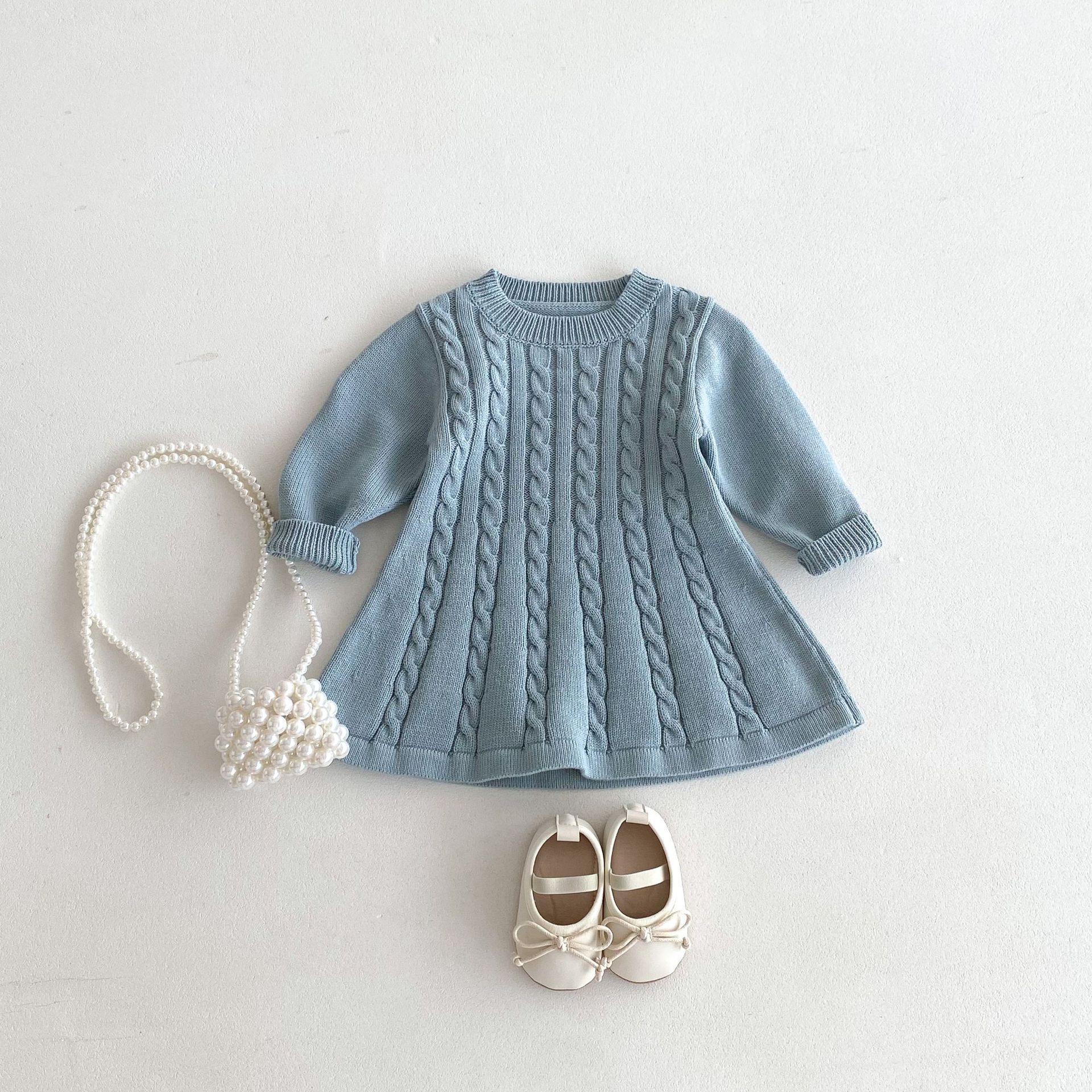 https://fulmo-img-server.com/everyday-kids-outfits/ccf90aed-2c4a-4d7c-86d0-ef22e40eacc0.jpg