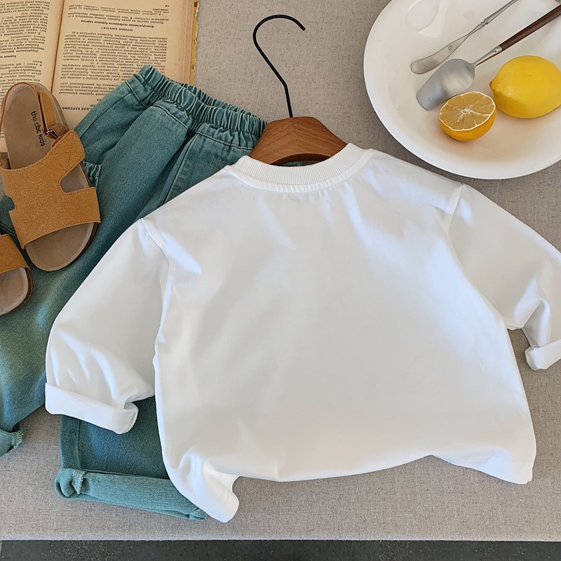 キッズファッション 小さなくま三匹重ねプリント長袖シャツ