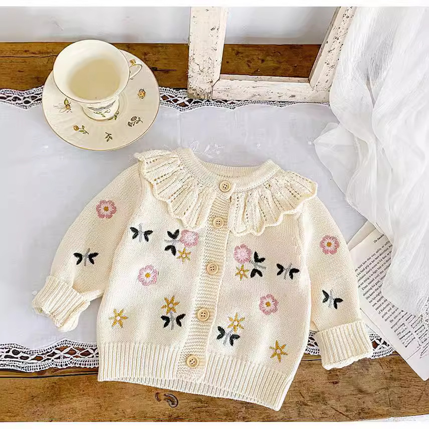 キッズファッション 花刺繍レース襟付きニットカーディガン