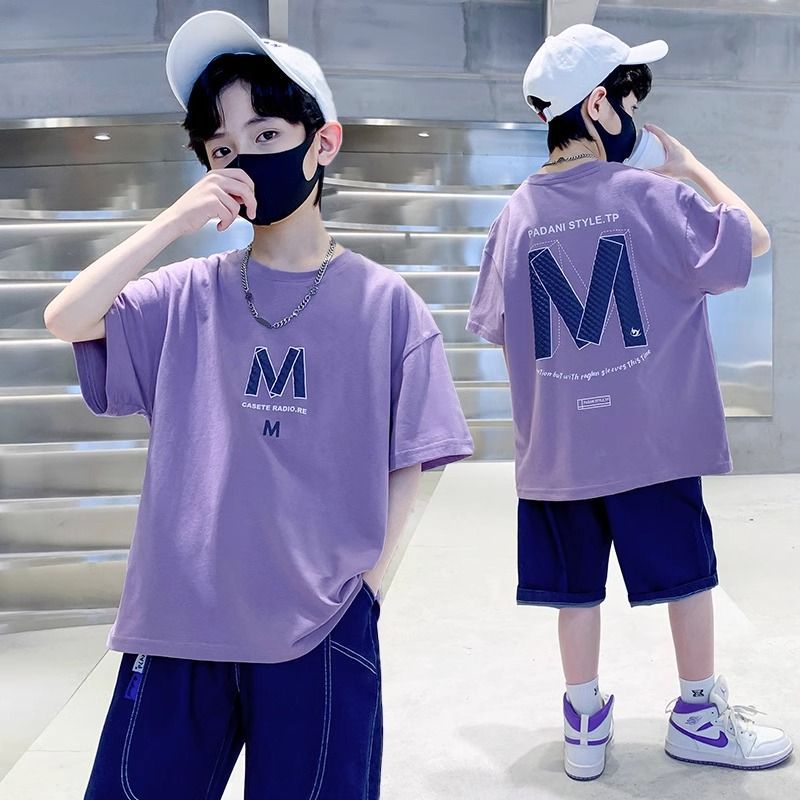 キッズファッション 男の子向け大文字プリント半袖Tシャツ