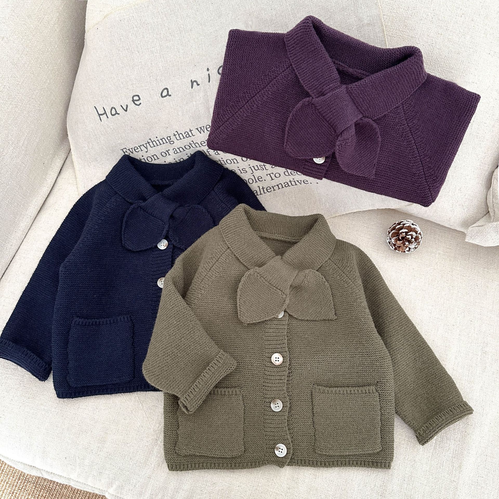 キッズファッション 襟付きリボン飾り長袖ニットカーディガン