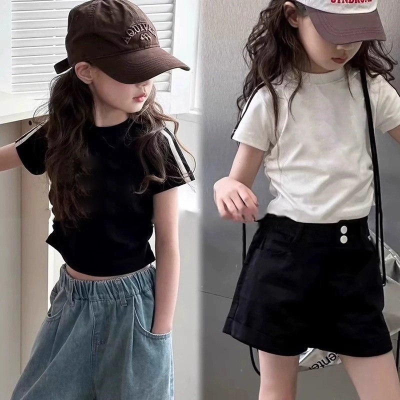 キッズファッション 女の子向けシンプル半袖クロップ丈半袖シャツ