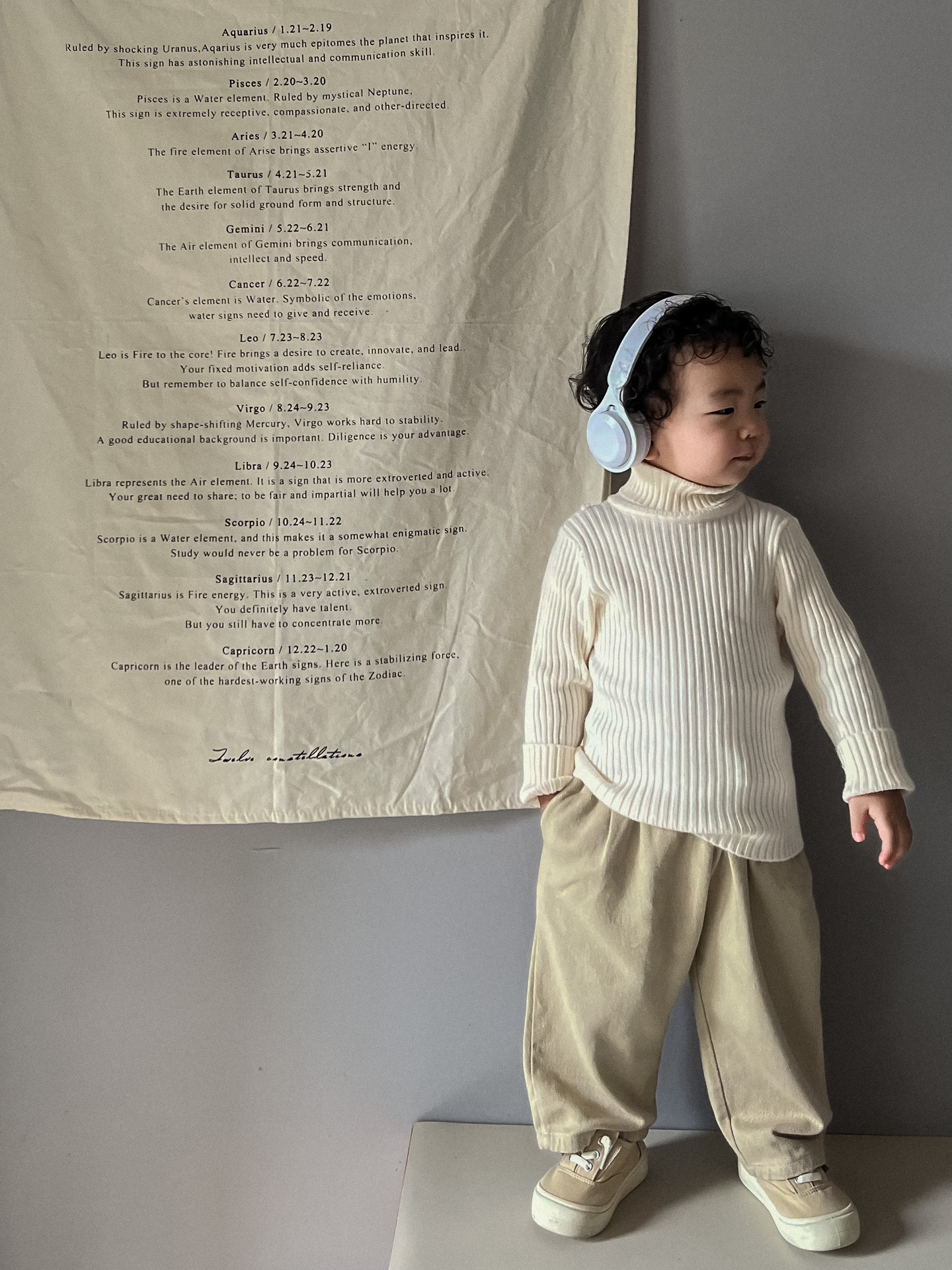 キッズファッション 縦リブ編みタートルネックニットセーター