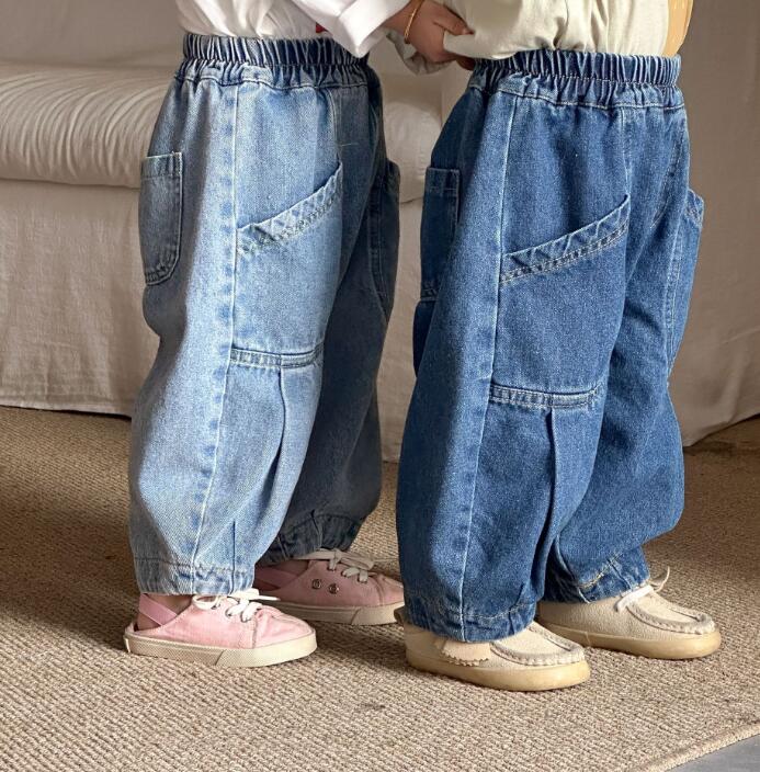 https://fulmo-img-server.com/everyday-kids-outfits/dc619e34-30d1-416d-91b1-35d6b1d15d16.jpg