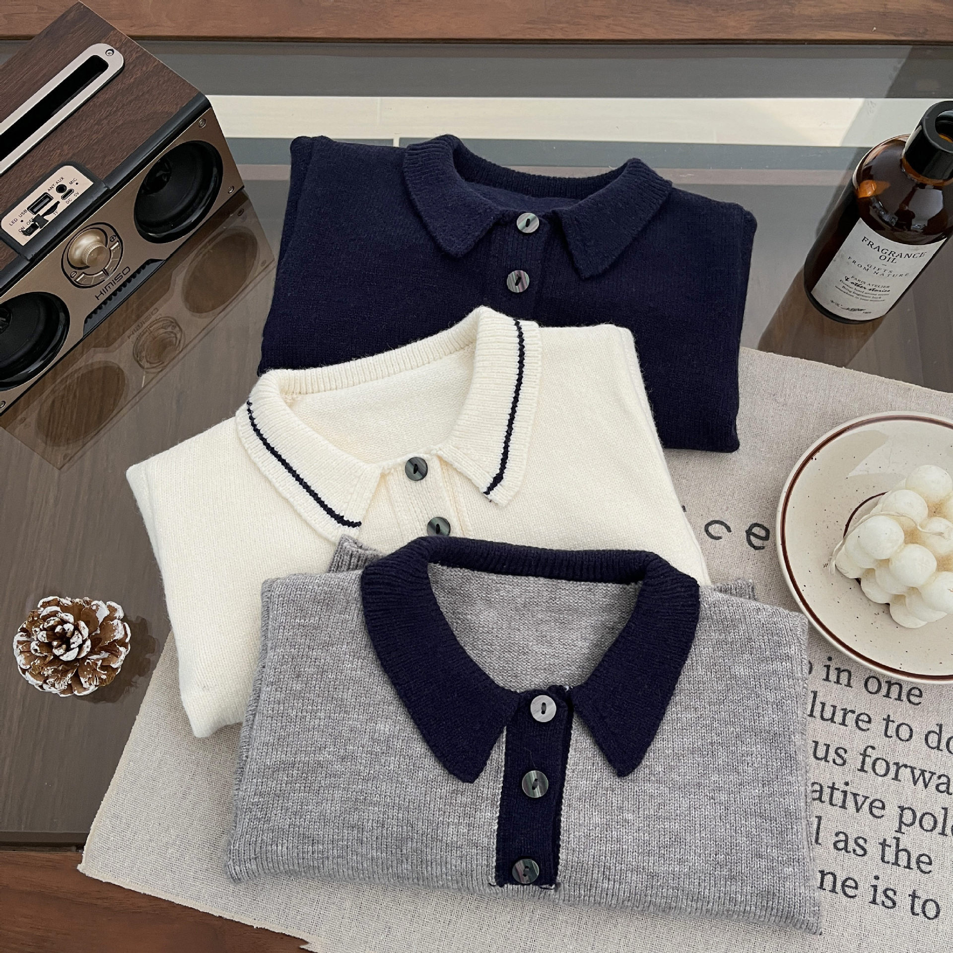 キッズファッション 配色襟ボタン付き長袖ニットトップス
