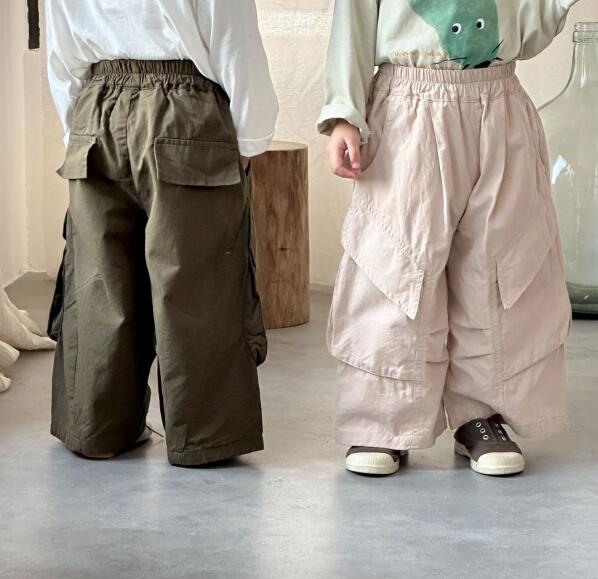 https://fulmo-img-server.com/everyday-kids-outfits/e88b2607-6cae-4dca-a98c-c843bf209bd7.jpg