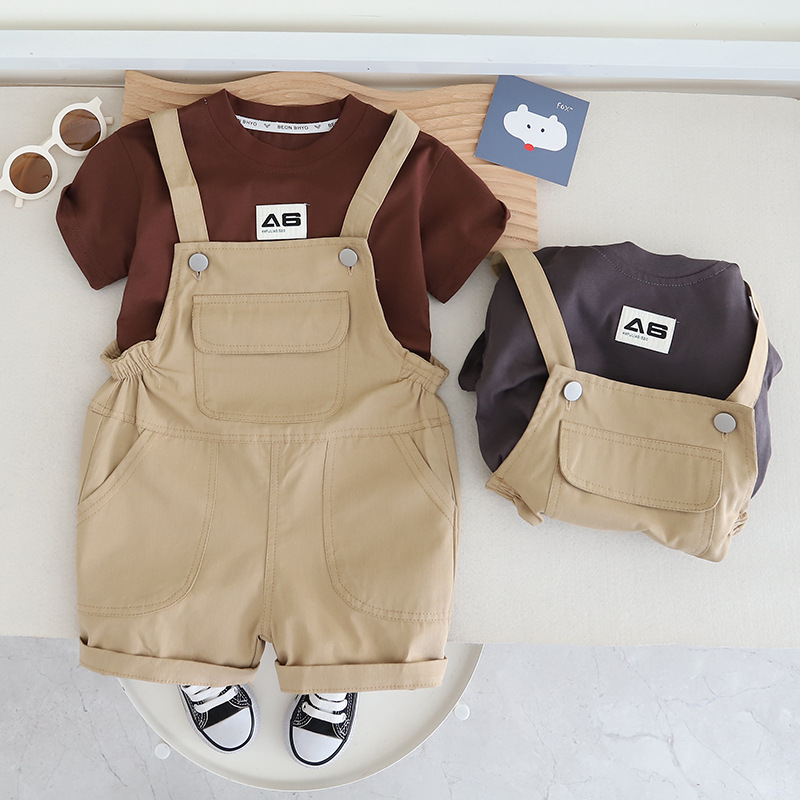 キッズファッション 可愛らしいサロペット風ショートパンツ
