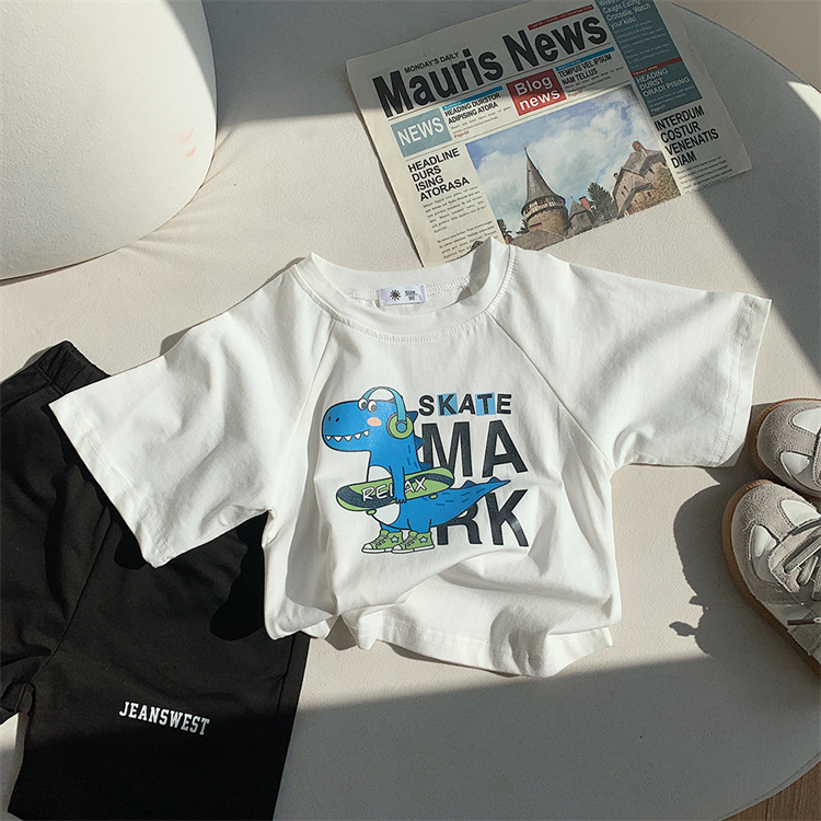https://fulmo-img-server.com/everyday-kids-outfits/f133461d-b408-4588-8f07-05617ac45411.jpg