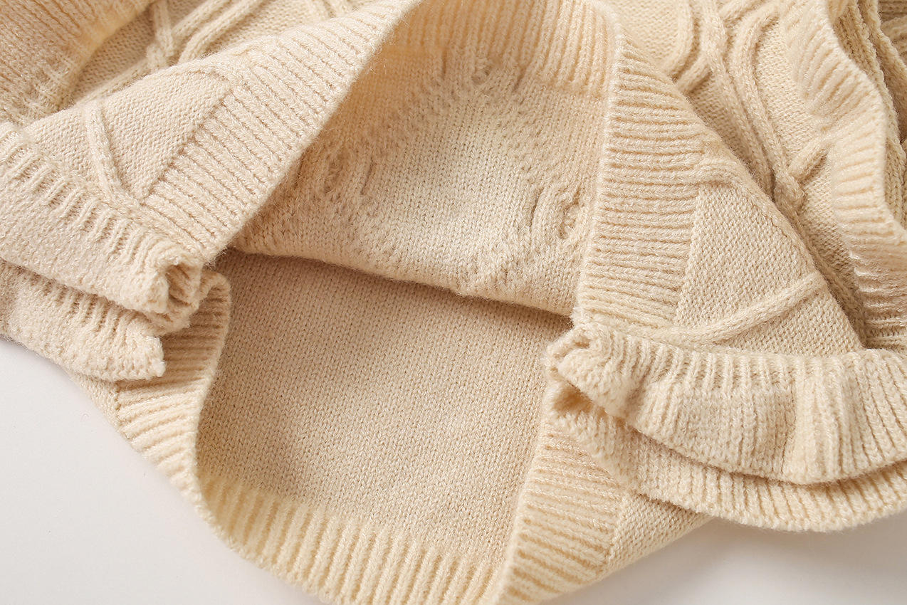 キッズファッション 立体ケーブル編みお花モチーフ付きニットセーター