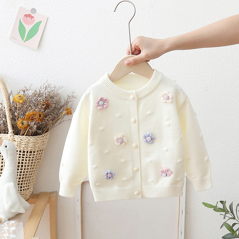 キッズファッション お花とドット刺繍の可愛らしいカーディガン