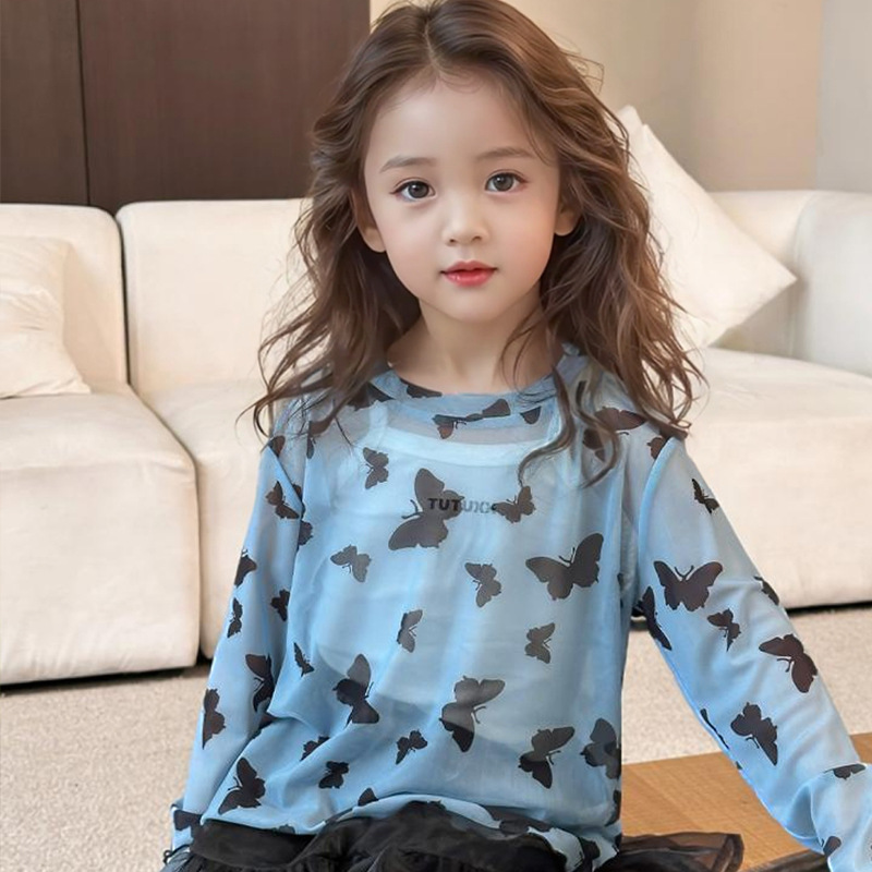 https://fulmo-img-server.com/everyday-kids-outfits/f88ef10f-5a61-4d32-ad5f-691f4bf95cba.jpg