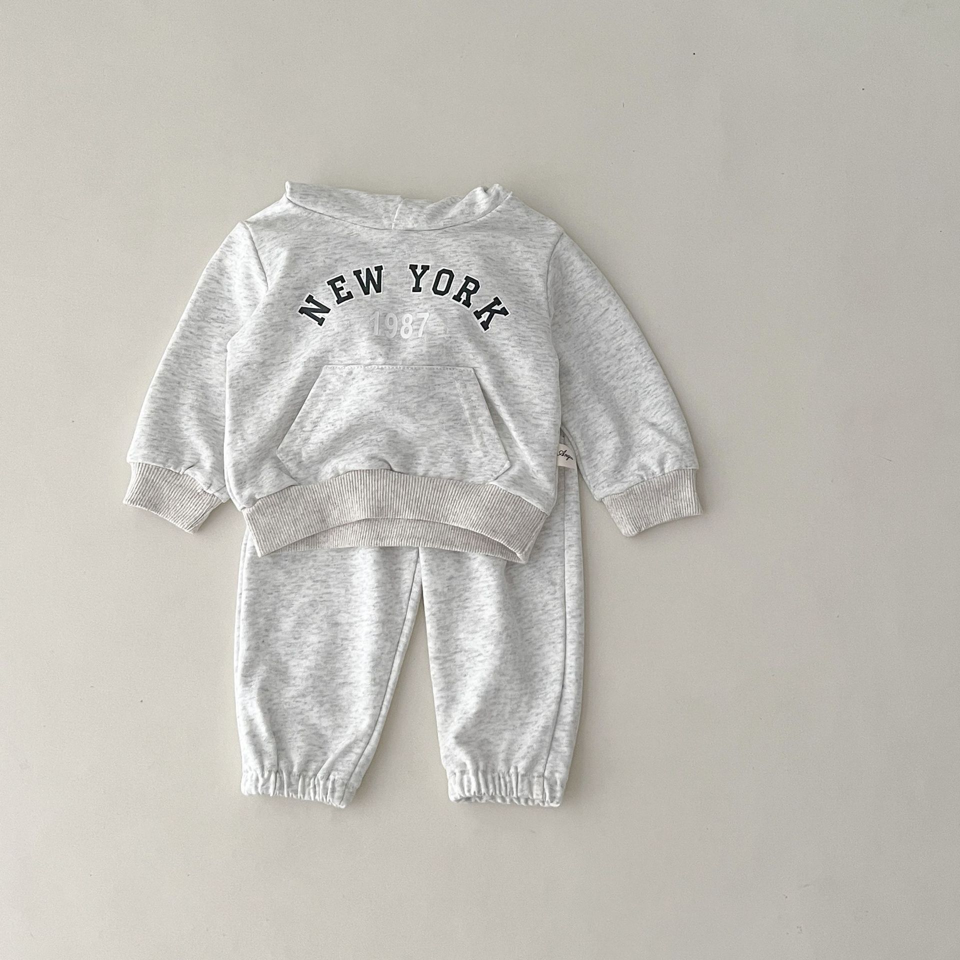 キッズファッション カレッジ風プリントフード付きセットアップ